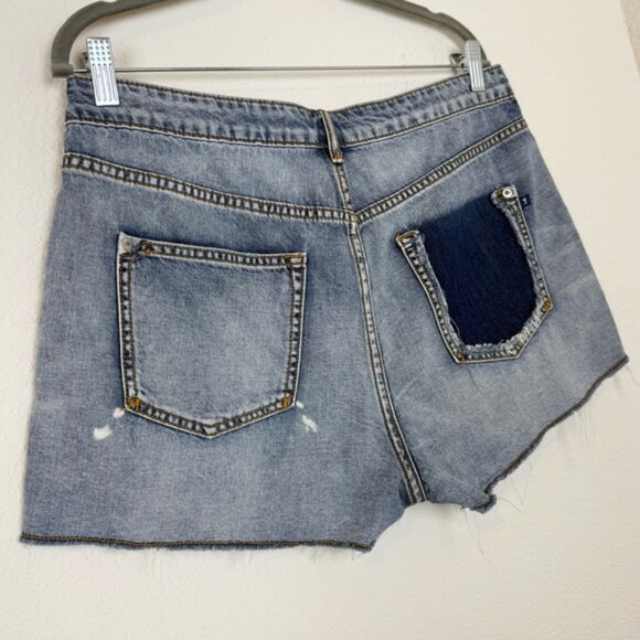 Anthropologie Pilcro Denim Cut Off‎ Distressed Shorts - Picture 6 of 9
